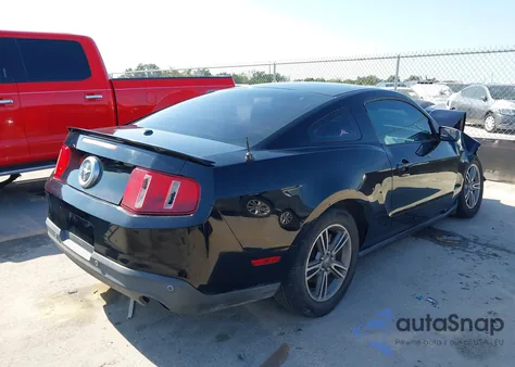 2012 Ford Mustang V6 Premium z USA, uszkodzony, nr VIN 1ZVBP8AM7C5288303